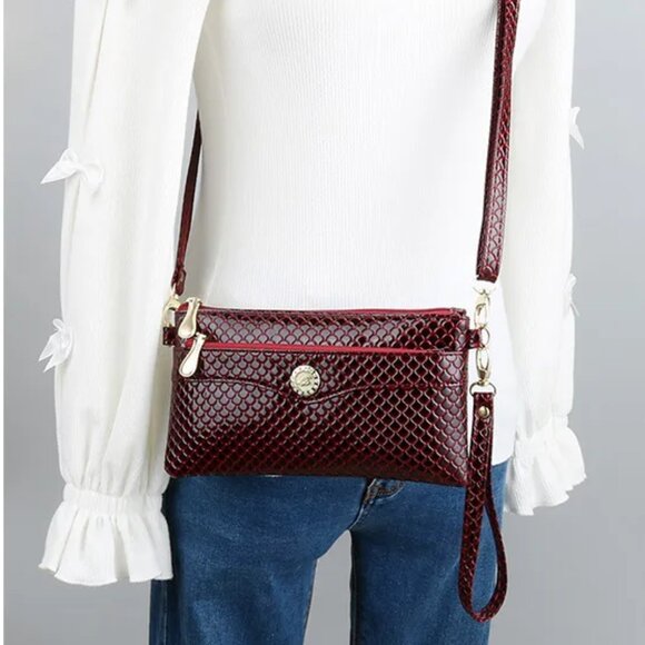 2/$30 Red Snake Skin Embossed Crossbody Bag Zipper Wristlet Clutch Phone Bag - Picture 4 of 10